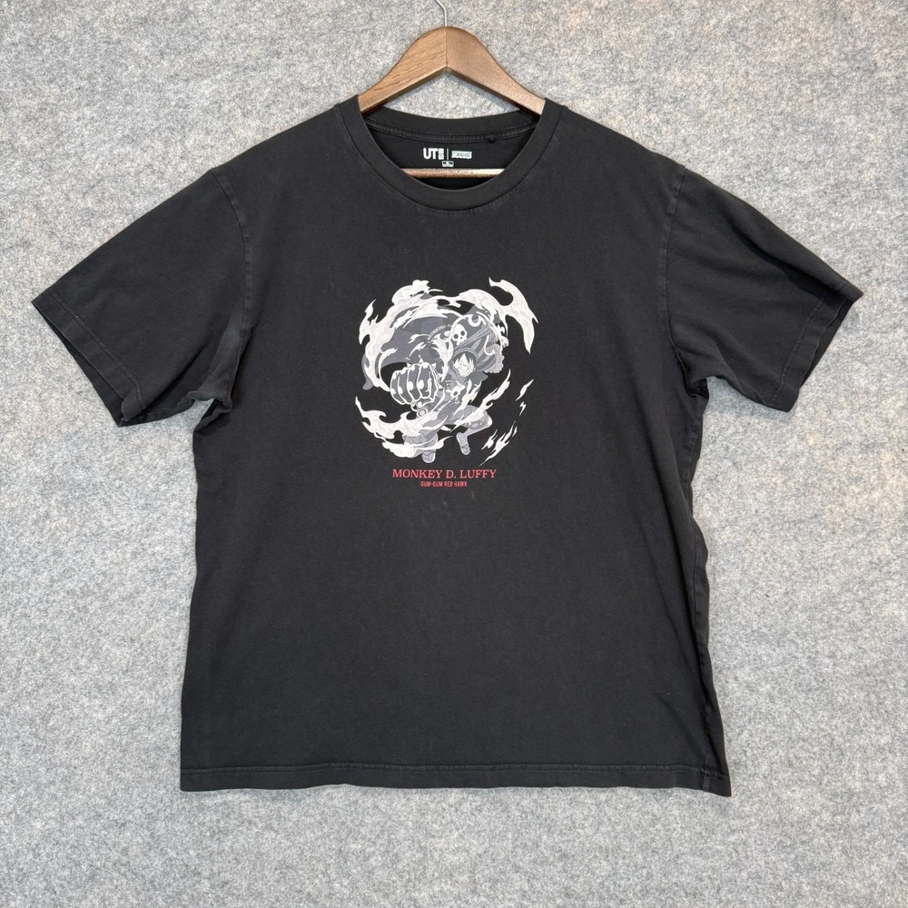 One Piece Film x Uniqlo Graphic T Shirt Mens XL Monkey D Luffy Red Hawk Tee